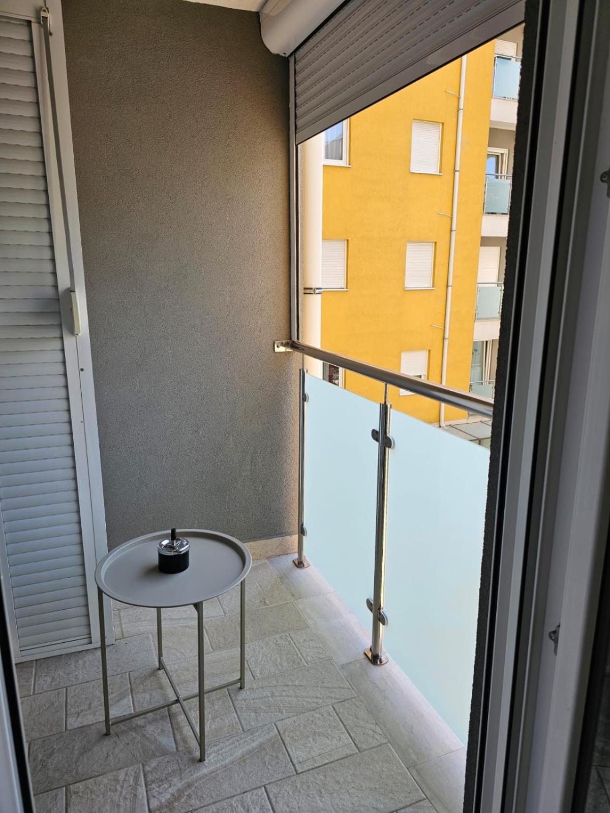 Agape Apartment Подгорица Экстерьер фото